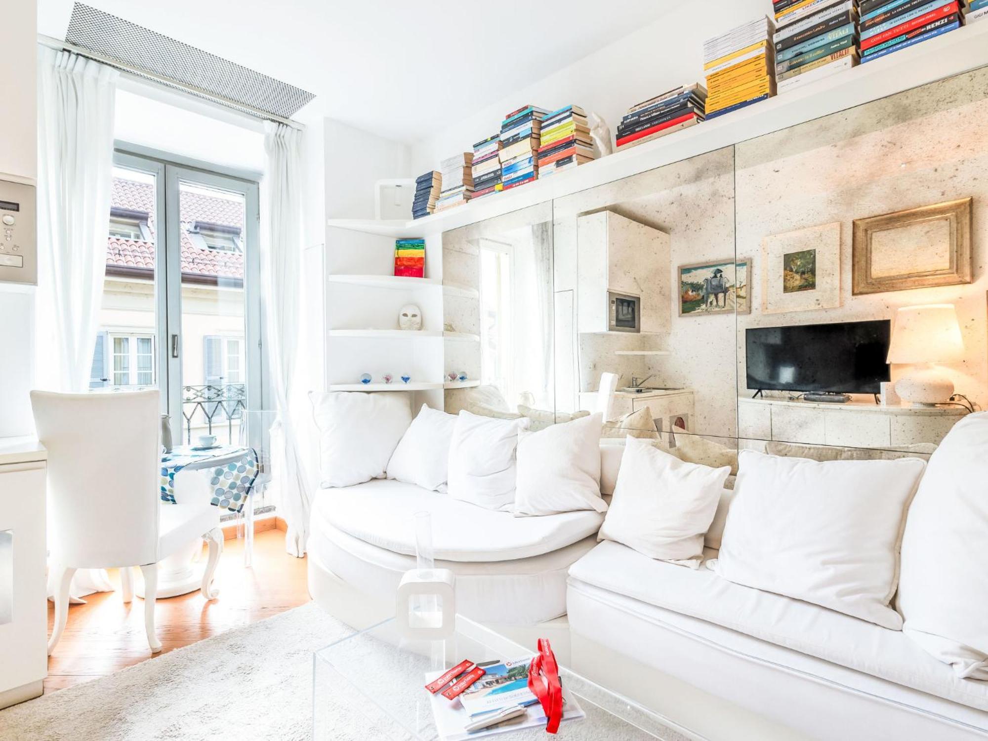 Sant' Andrea Fashion By Interhome * Mailand